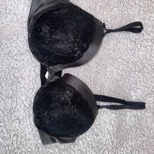 Black Lace Full-Coverage Bra with Adjustable Straps